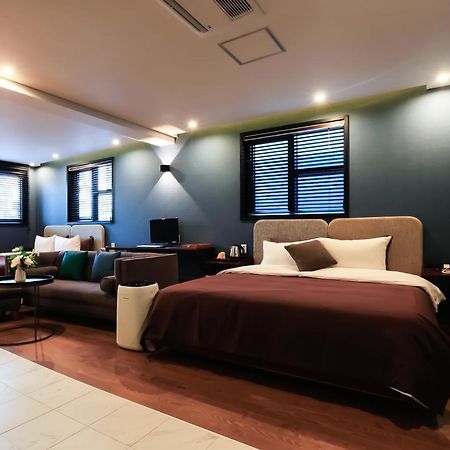 Brown-Dot Hotel Yangjeong Пусан Екстер'єр фото