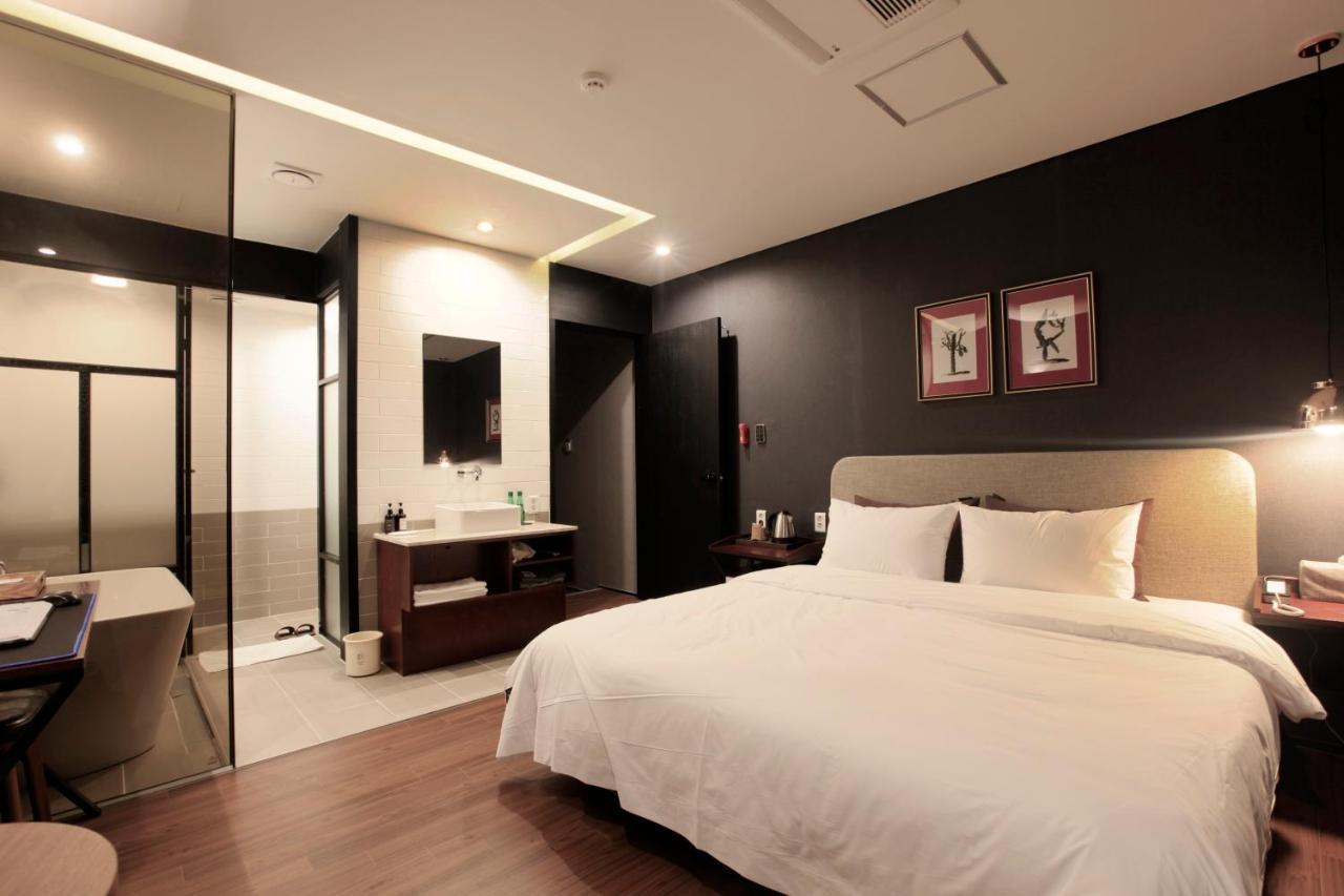Brown-Dot Hotel Yangjeong Пусан Екстер'єр фото