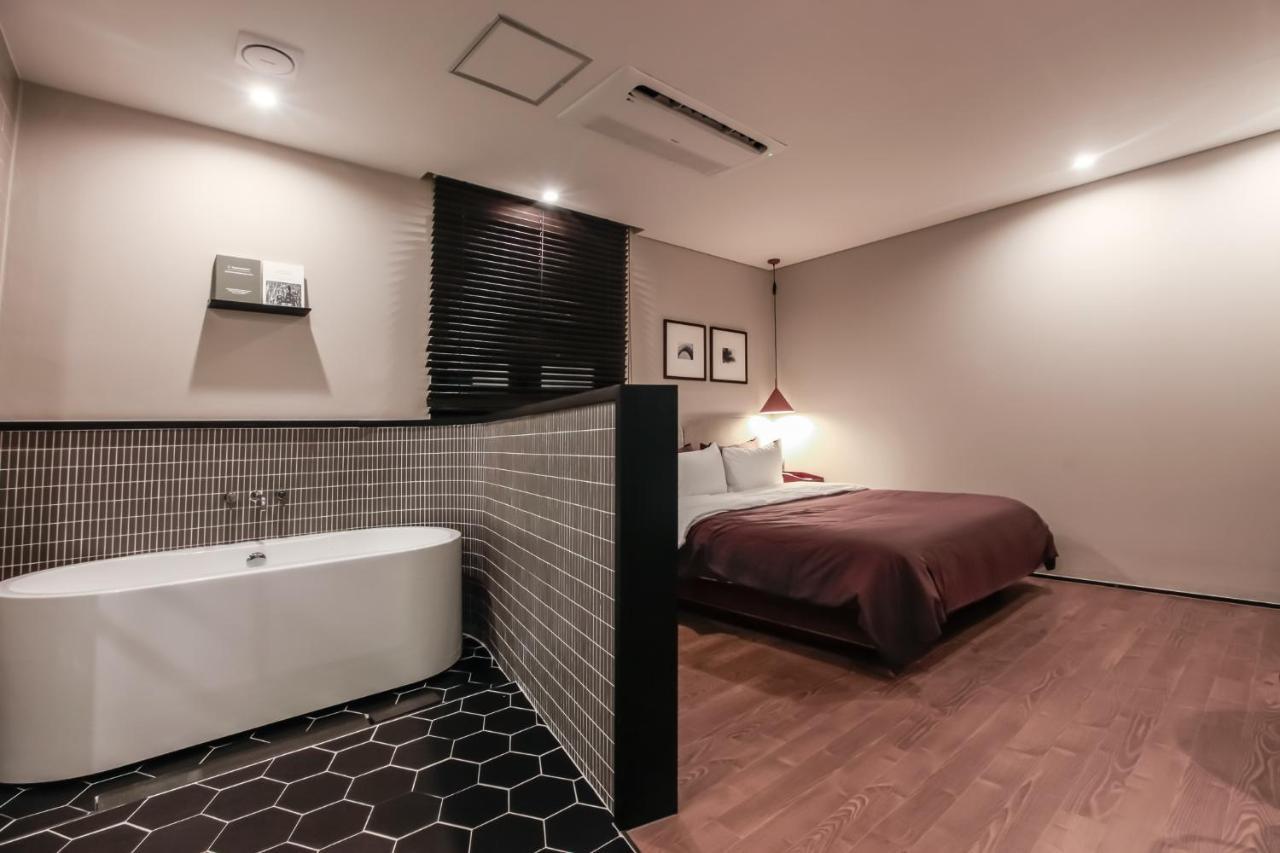 Brown-Dot Hotel Yangjeong Пусан Екстер'єр фото