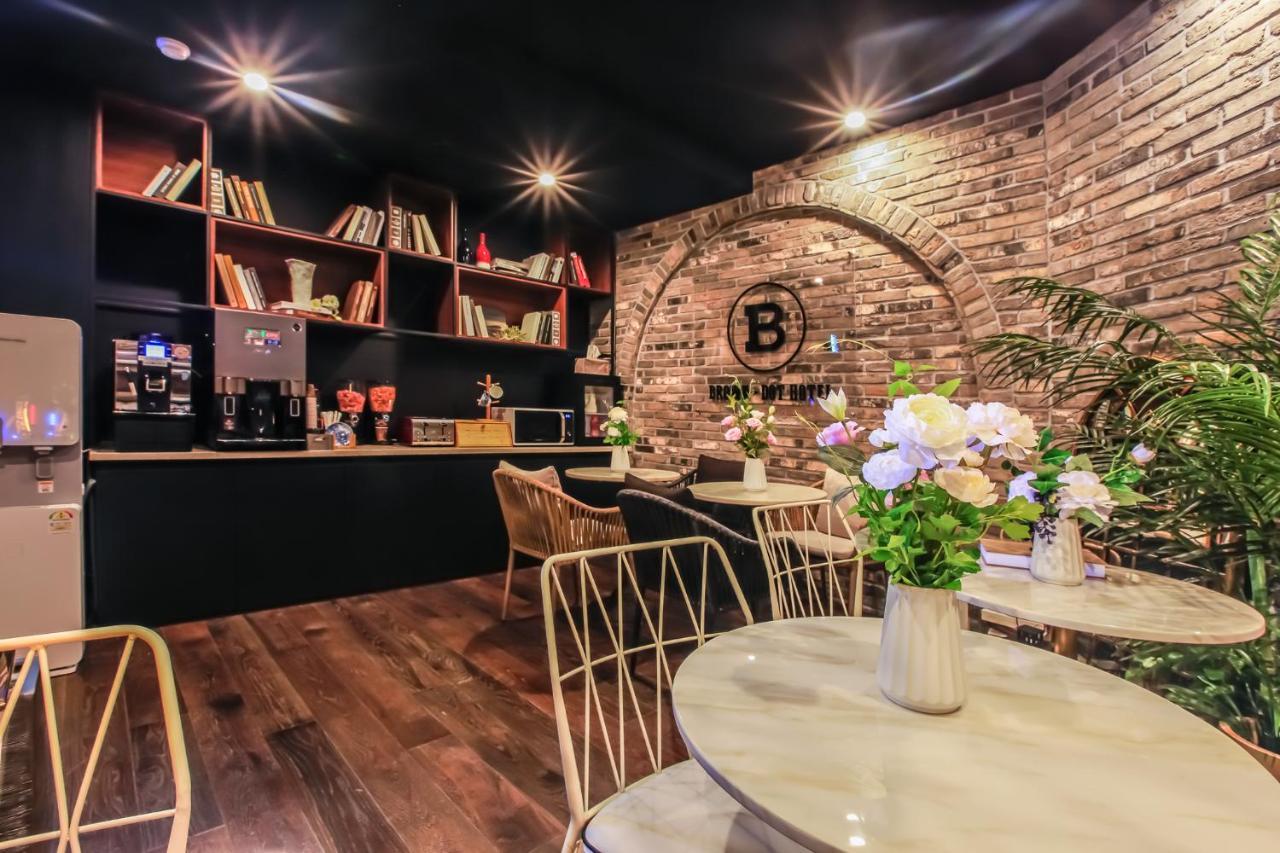 Brown-Dot Hotel Yangjeong Пусан Екстер'єр фото